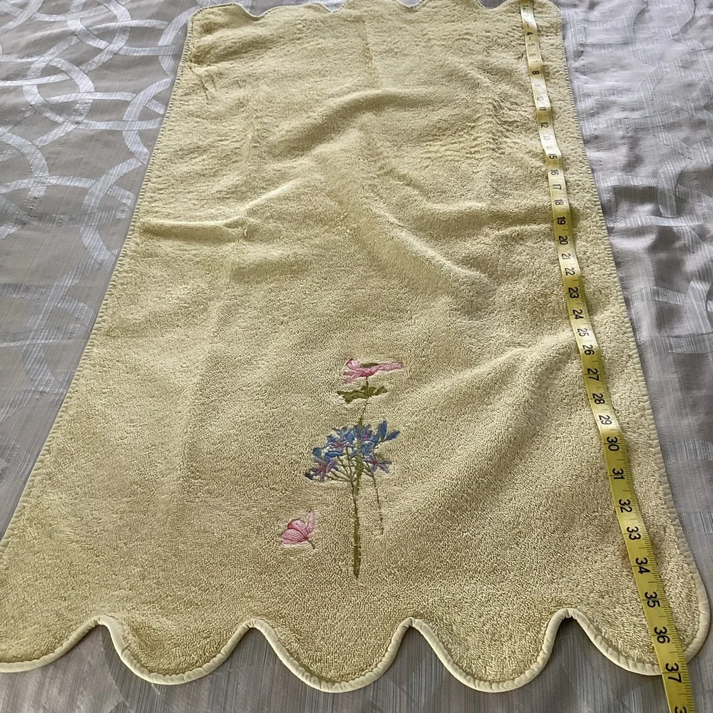Yvette Delorme Paris Floral Embroidered Towels with Scalloped Edges Set of Two